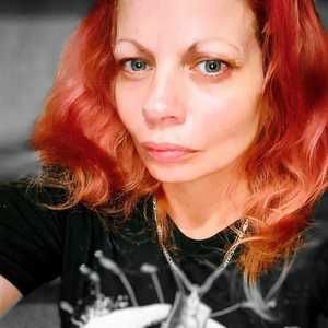 Meet your Posher, Desiree